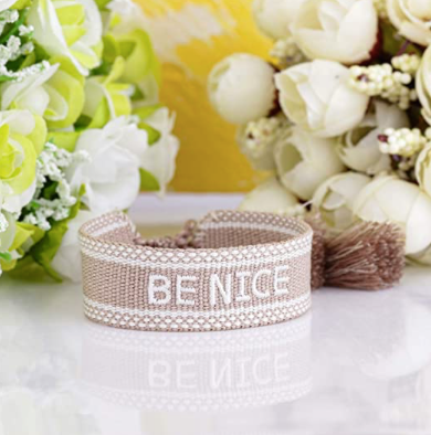 Pulsera Tejida Be Nice